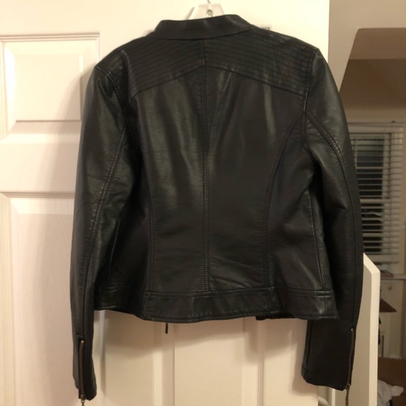 Leather jacket - Picture 3 of 4